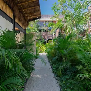 Luxury 2br Aldea Zama With Private Rooftop Plunge Pool 24 7 Security In A Gated Community , Tulum Mexique